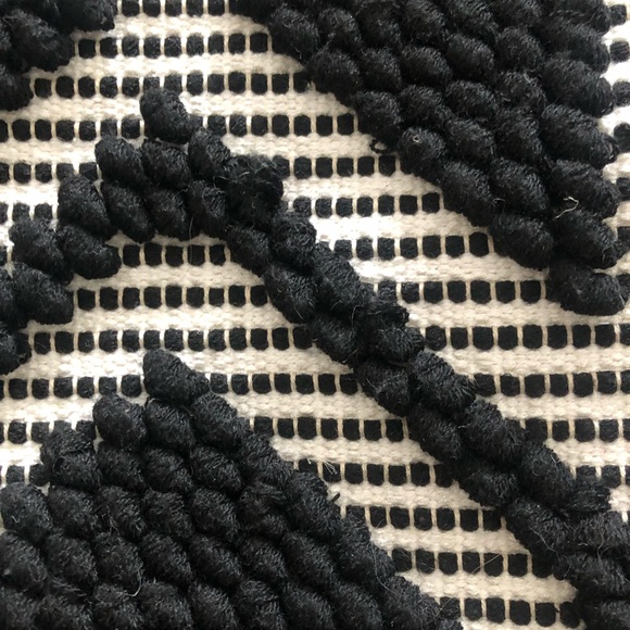 Carly Jean Los Angeles CJLA Marley Woven Tote Bag - Picture 6 of 13